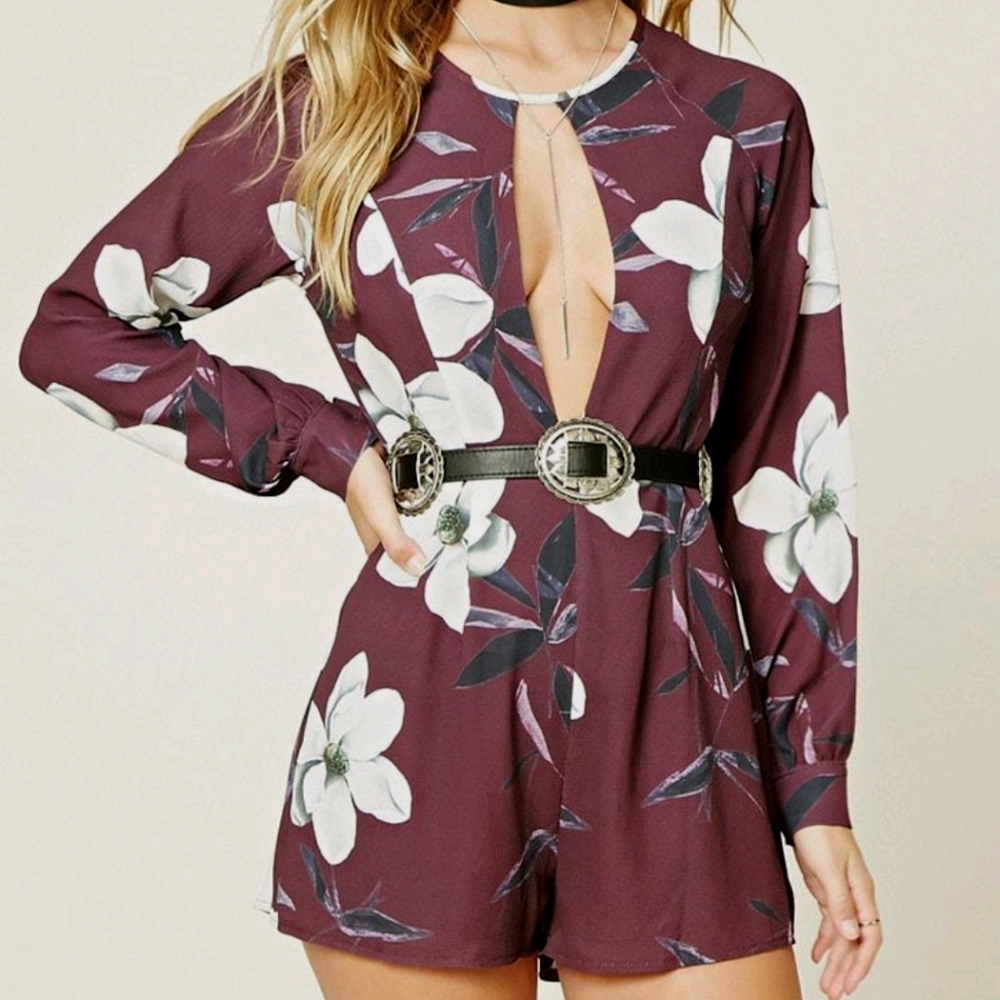 SELFIE LESLIE Purple Floral Romper